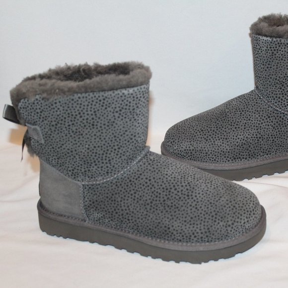NIB UGG WOMEN'S CHEETAH BAILEY BOW MINI SUEDE SHEARLING LINED ANKLE BOOT… - Picture 3 of 8